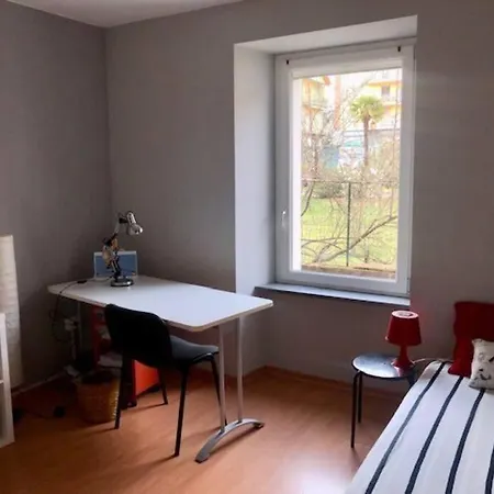 Giuditta Freecarpark&garden *