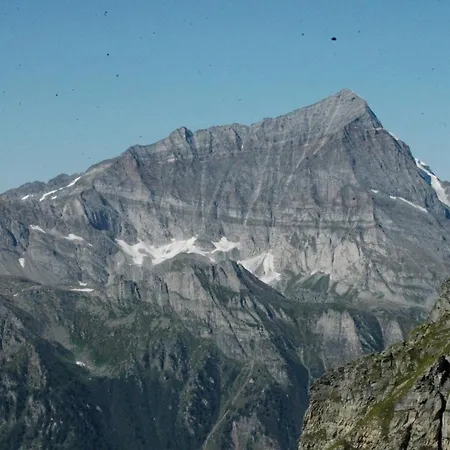 Giuditta Freecarpark&garden * Domodossola