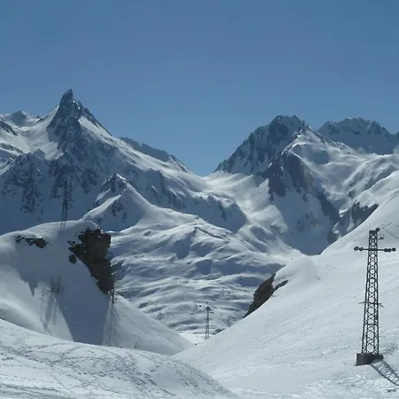 Giuditta Freecarpark&garden *